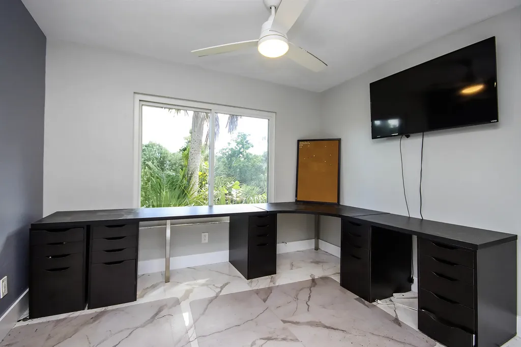 1444 Sandpiper Circle Sanibel FL 33957