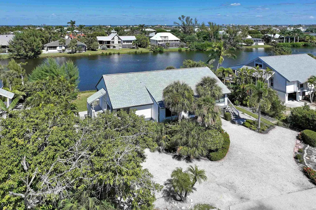 1444 Sandpiper Circle Sanibel FL 33957