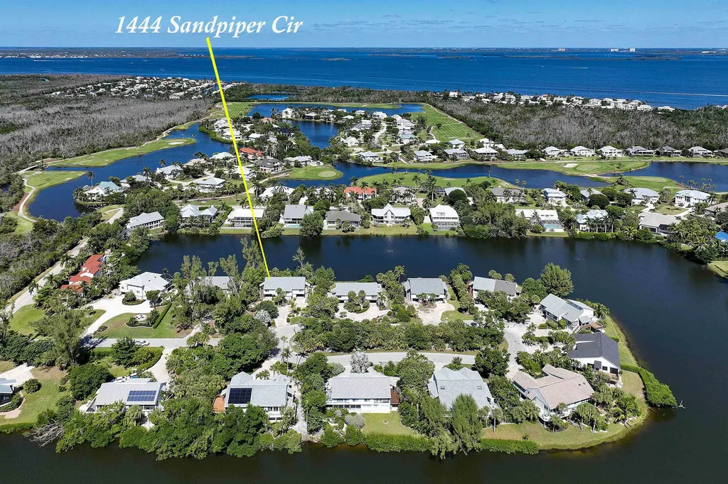 1444 Sandpiper Circle Sanibel FL 33957