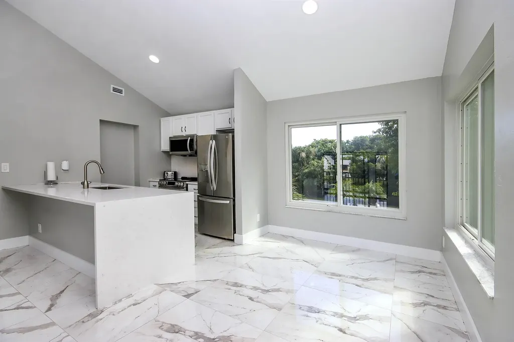 1444 Sandpiper Circle Sanibel FL 33957