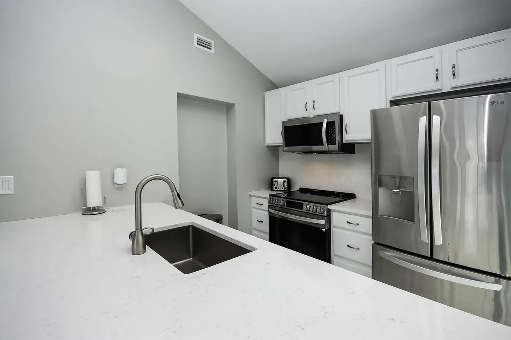 1444 Sandpiper Circle Sanibel FL 33957