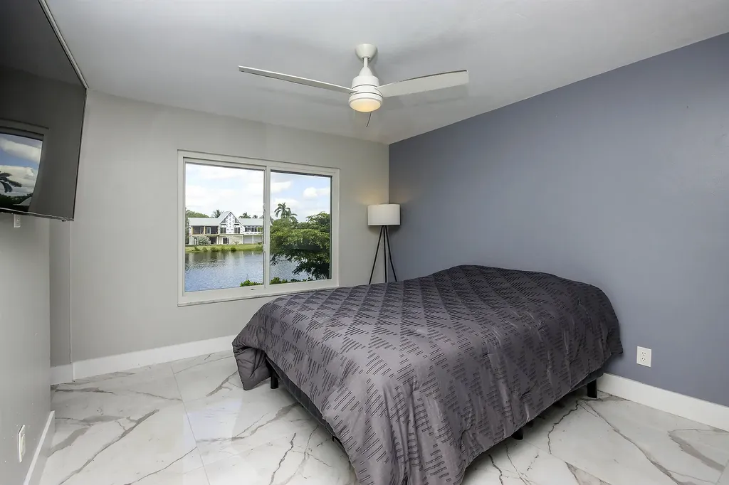 1444 Sandpiper Circle Sanibel FL 33957