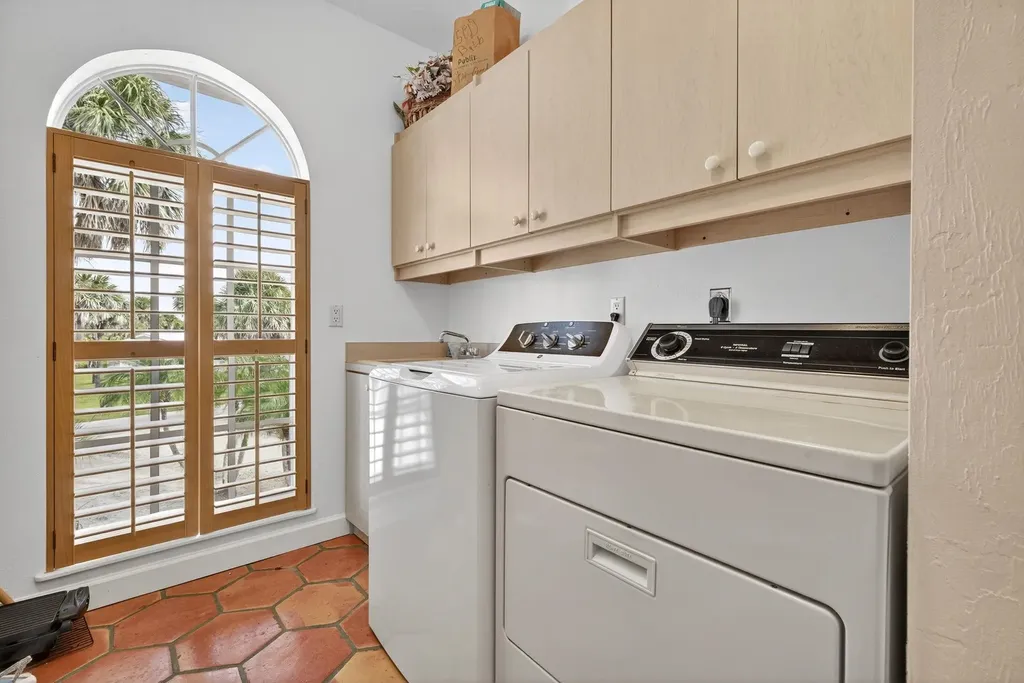 4731 Ruelle Sanibel FL 33957