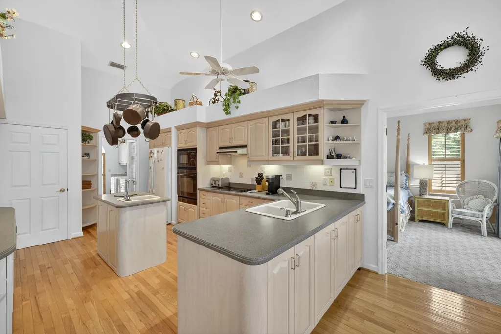 4731 Ruelle Sanibel FL 33957