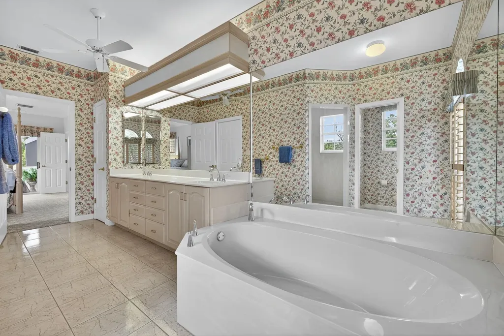 4731 Ruelle Sanibel FL 33957