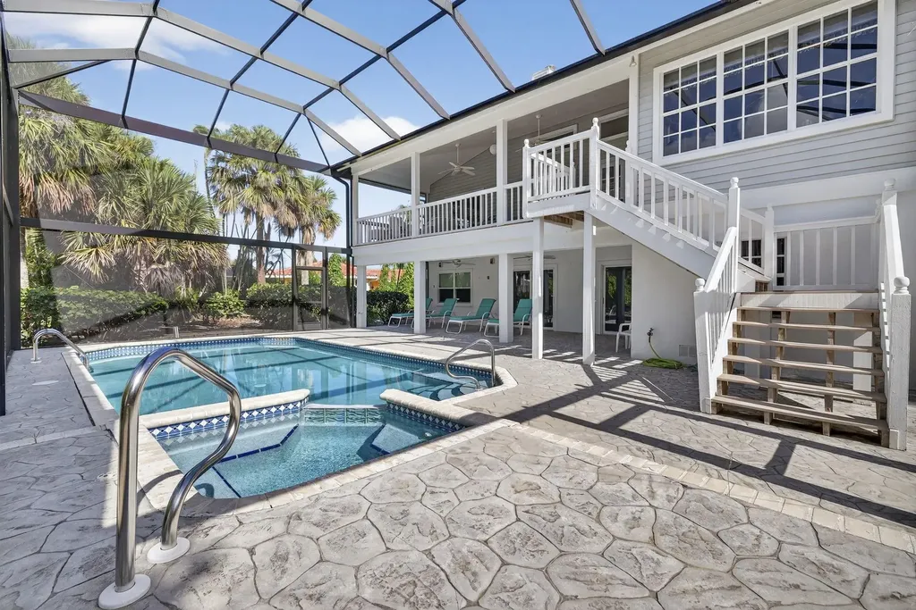 4731 Ruelle Sanibel FL 33957