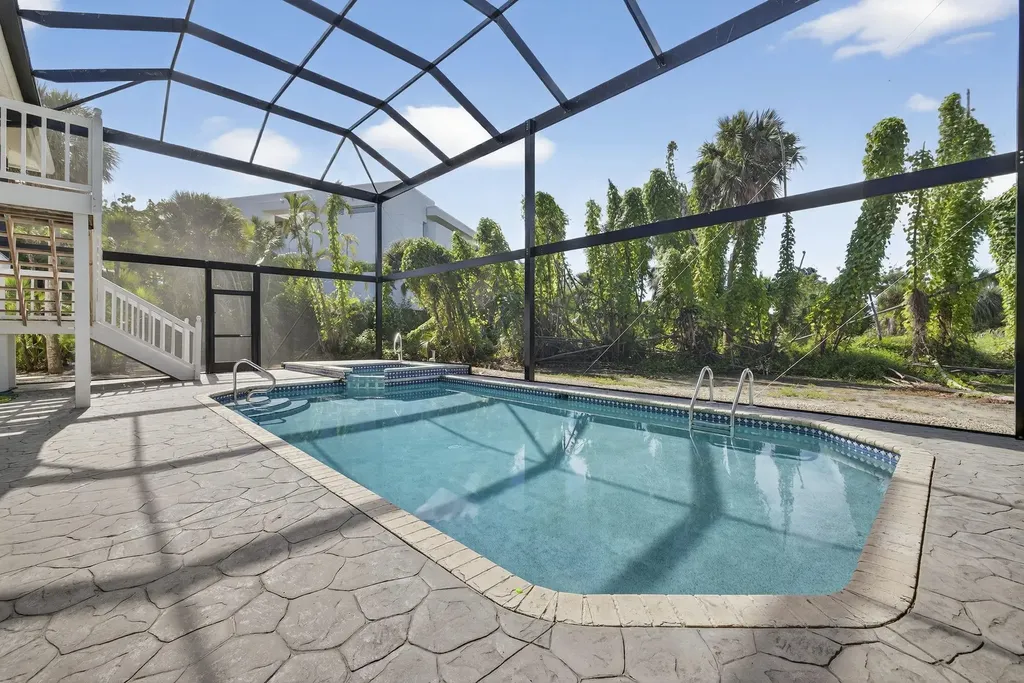 4731 Ruelle Sanibel FL 33957