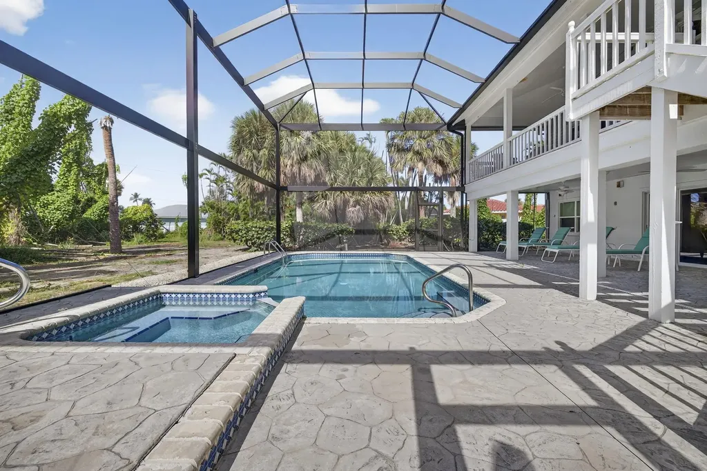 4731 Ruelle Sanibel FL 33957