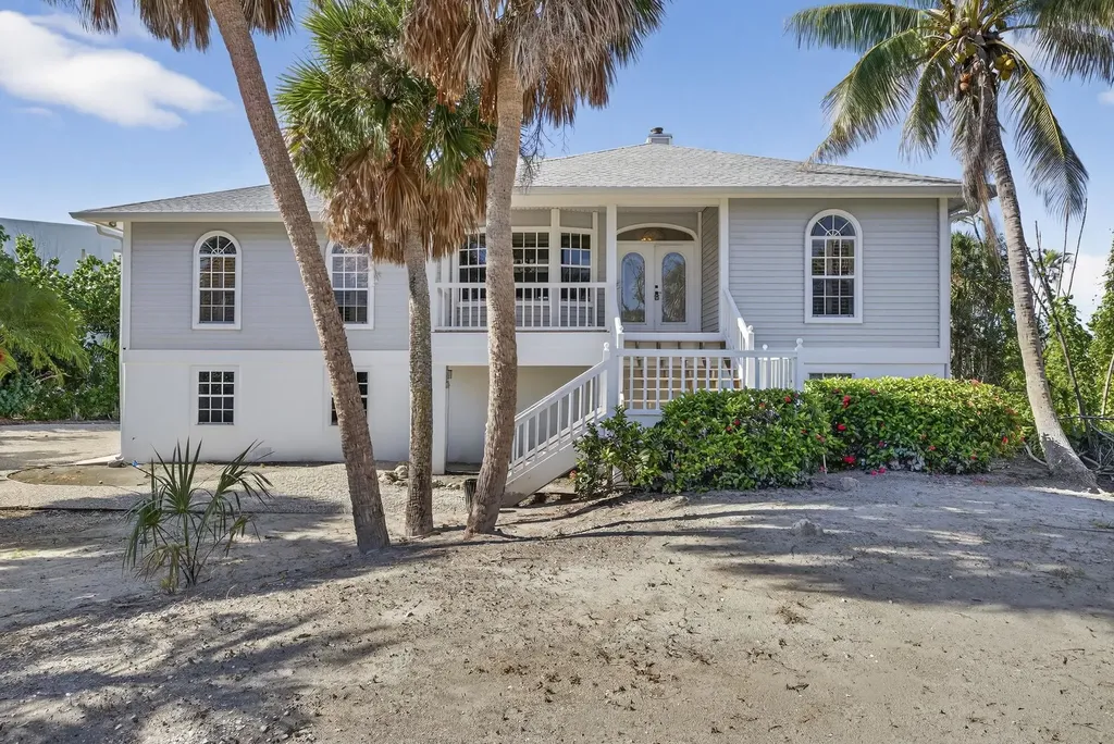 4731 Ruelle Sanibel FL 33957