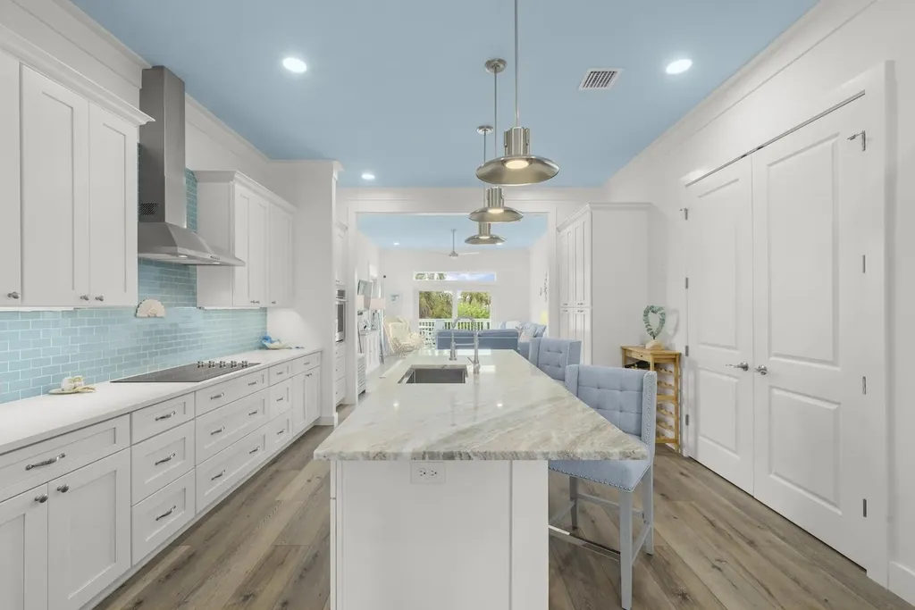 737 Vinca Way Sanibel FL 33957