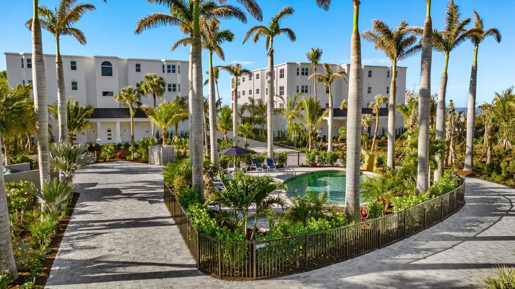 2549 W Gulf Drive Sanibel FL 33957