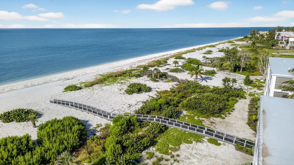 2549 W Gulf Drive Sanibel FL 33957