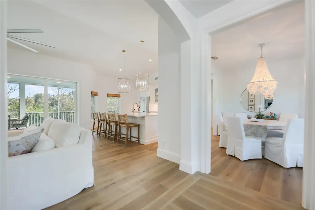 1990 My Tern Court Sanibel FL 33957