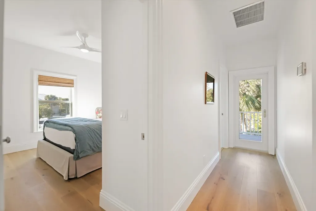 1990 My Tern Court Sanibel FL 33957