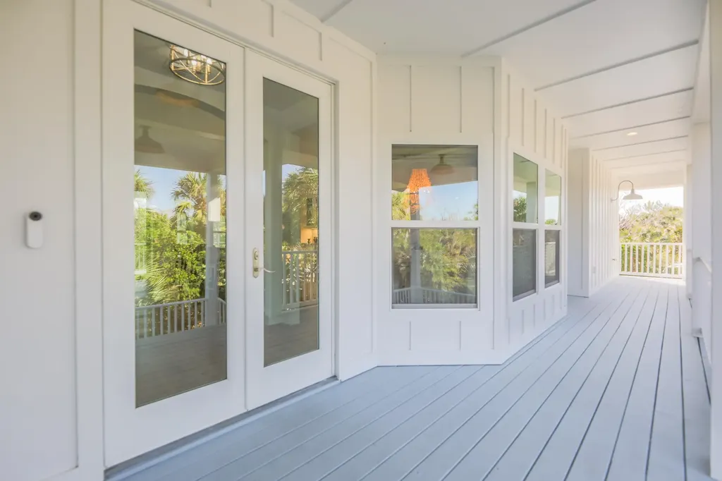 1990 My Tern Court Sanibel FL 33957