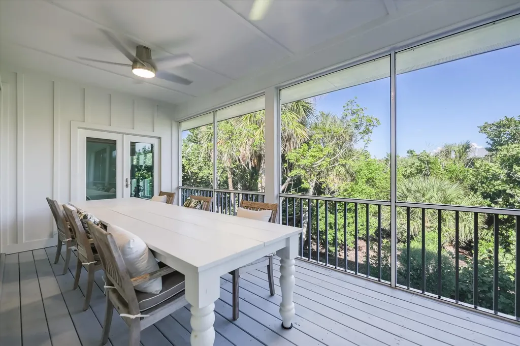 1990 My Tern Court Sanibel FL 33957