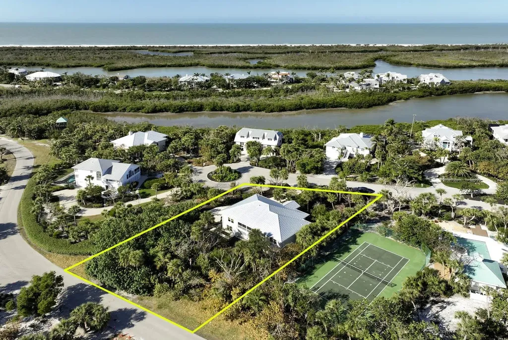 1990 My Tern Court Sanibel FL 33957