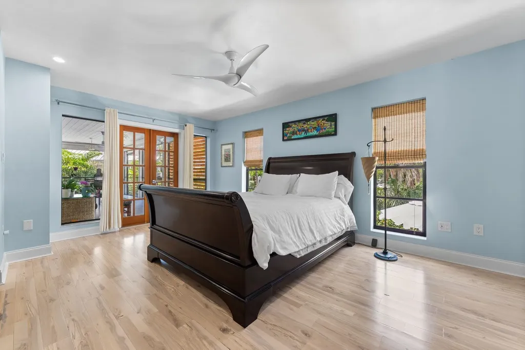 419 Lighthouse Way Sanibel FL 33957