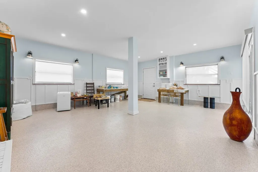 419 Lighthouse Way Sanibel FL 33957