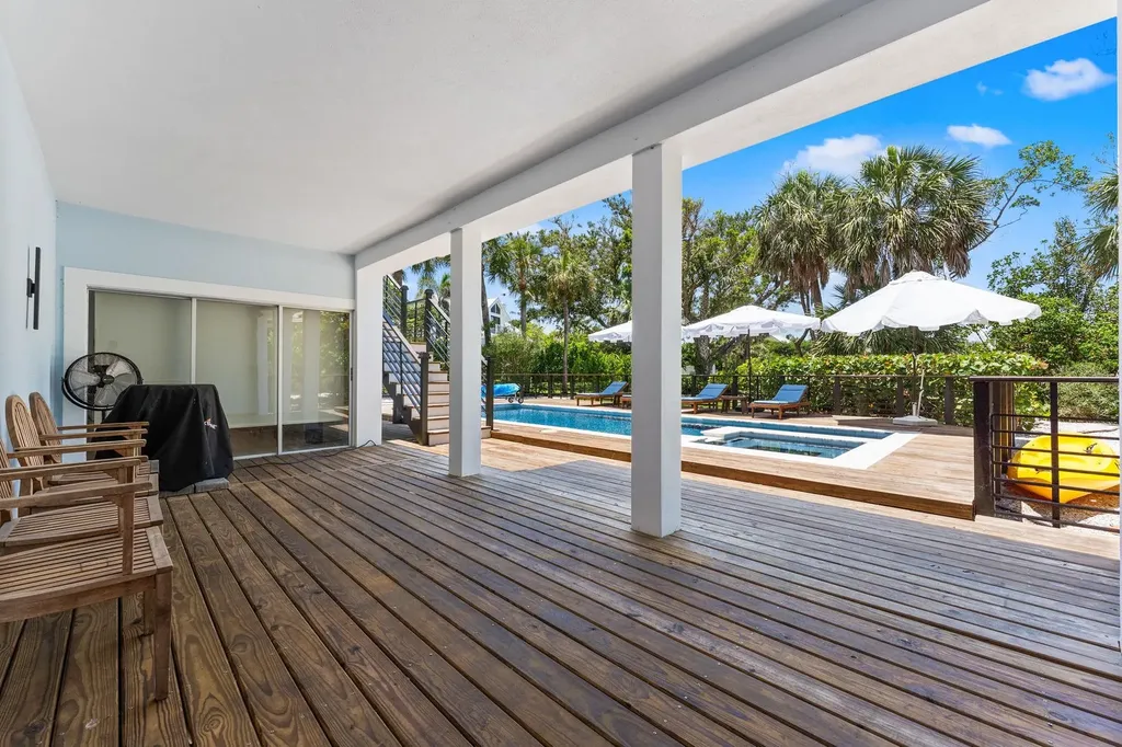 419 Lighthouse Way Sanibel FL 33957