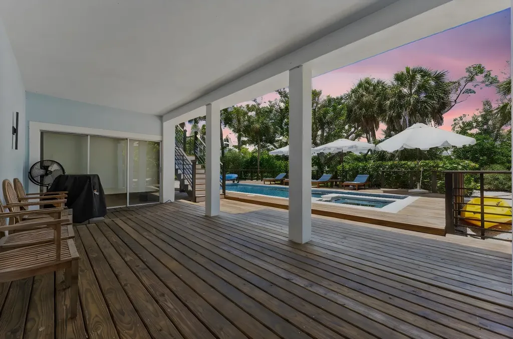 419 Lighthouse Way Sanibel FL 33957