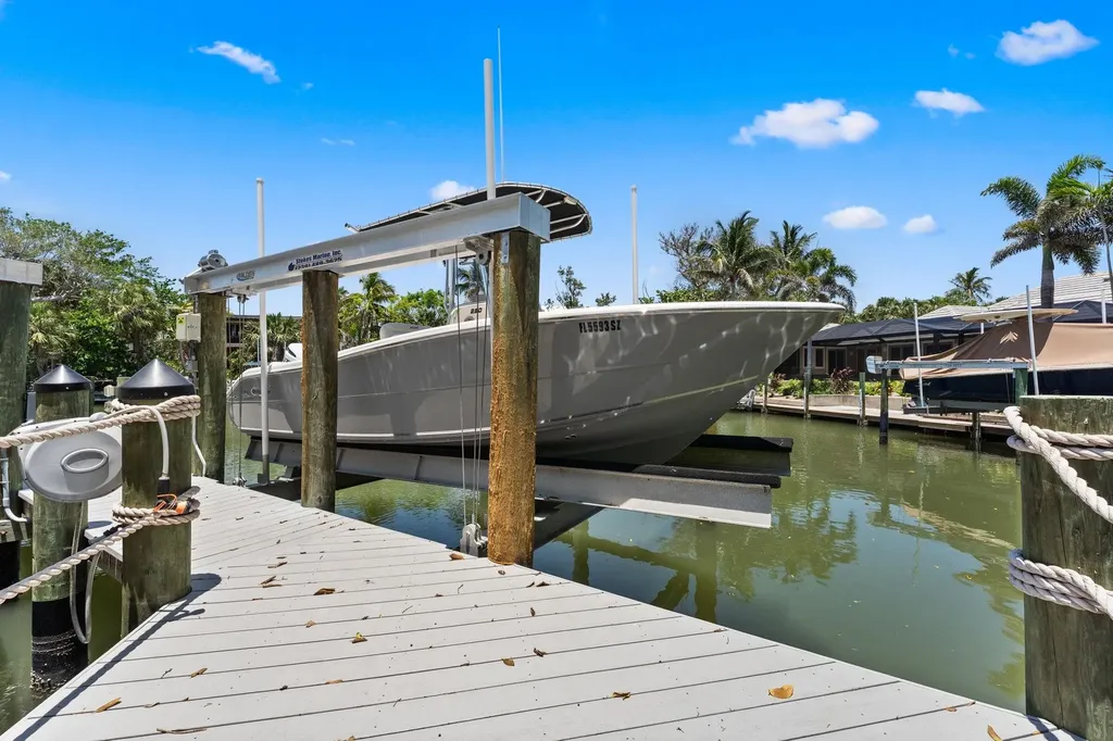 419 Lighthouse Way Sanibel FL 33957