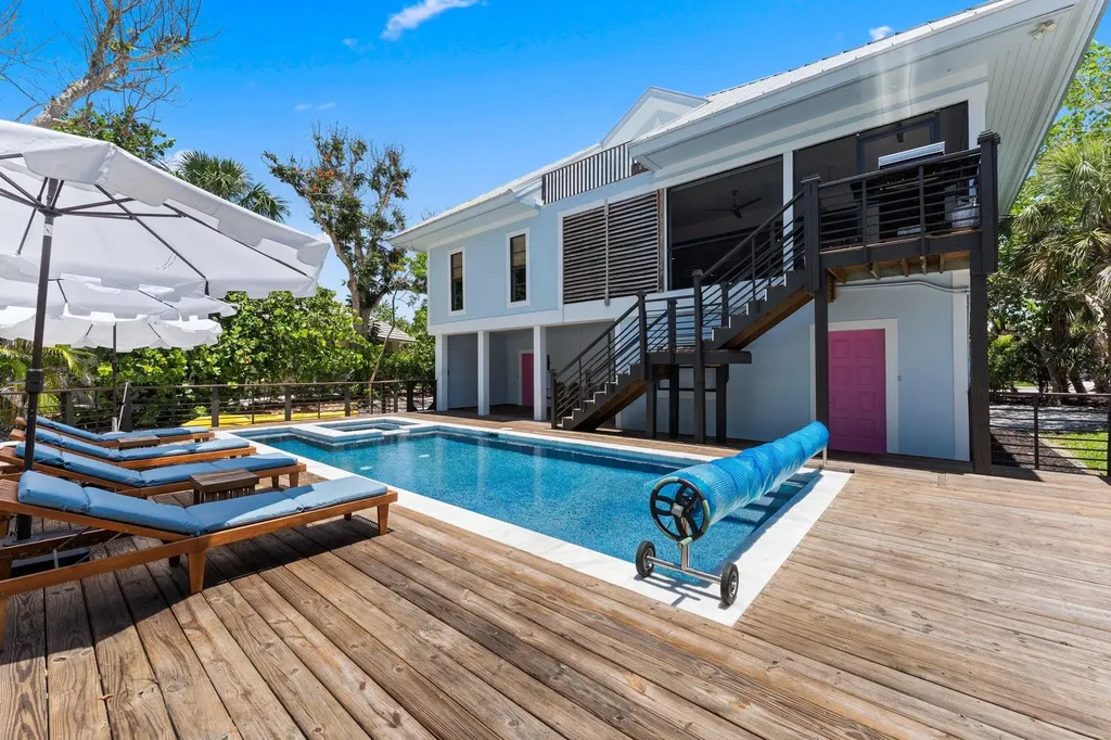 419 Lighthouse Way Sanibel FL 33957