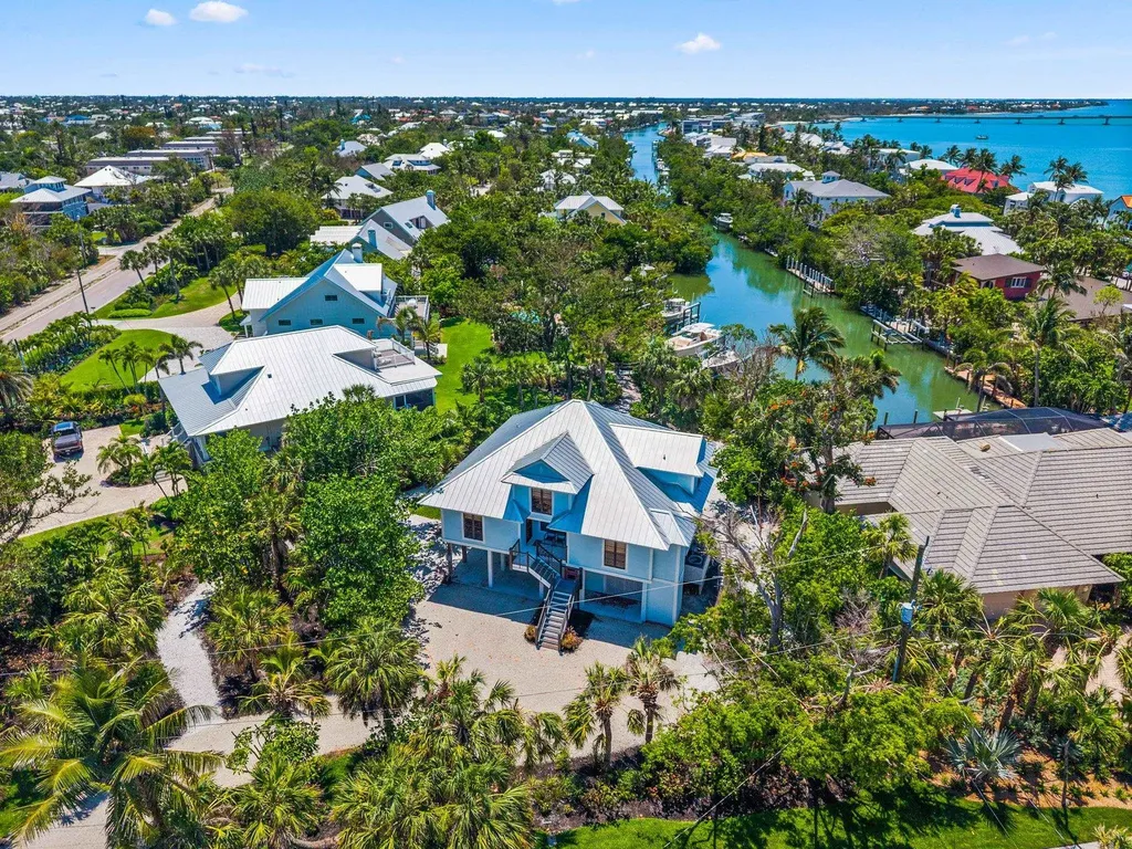 419 Lighthouse Way Sanibel FL 33957