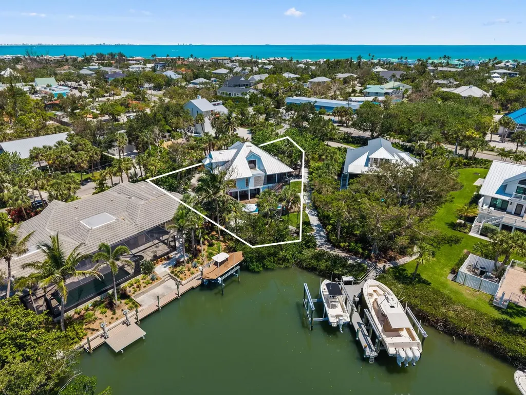419 Lighthouse Way Sanibel FL 33957