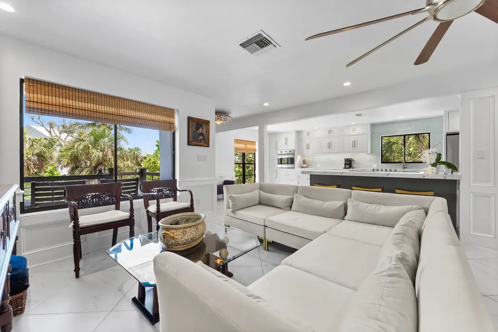 419 Lighthouse Way Sanibel FL 33957