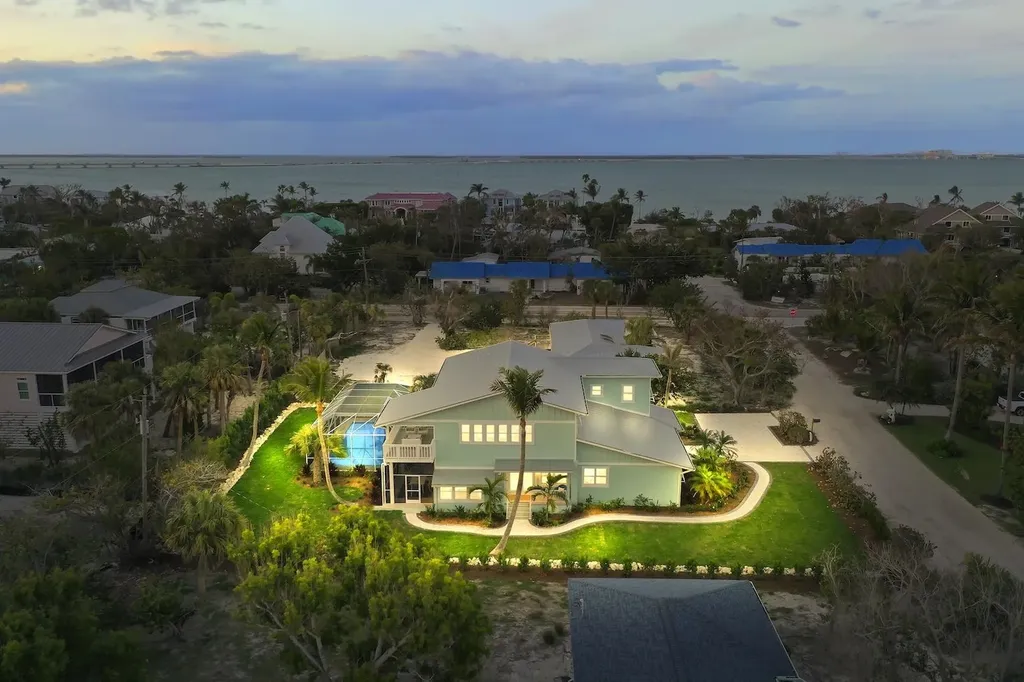 1163 Seagrape Lane Sanibel FL 33957-9999