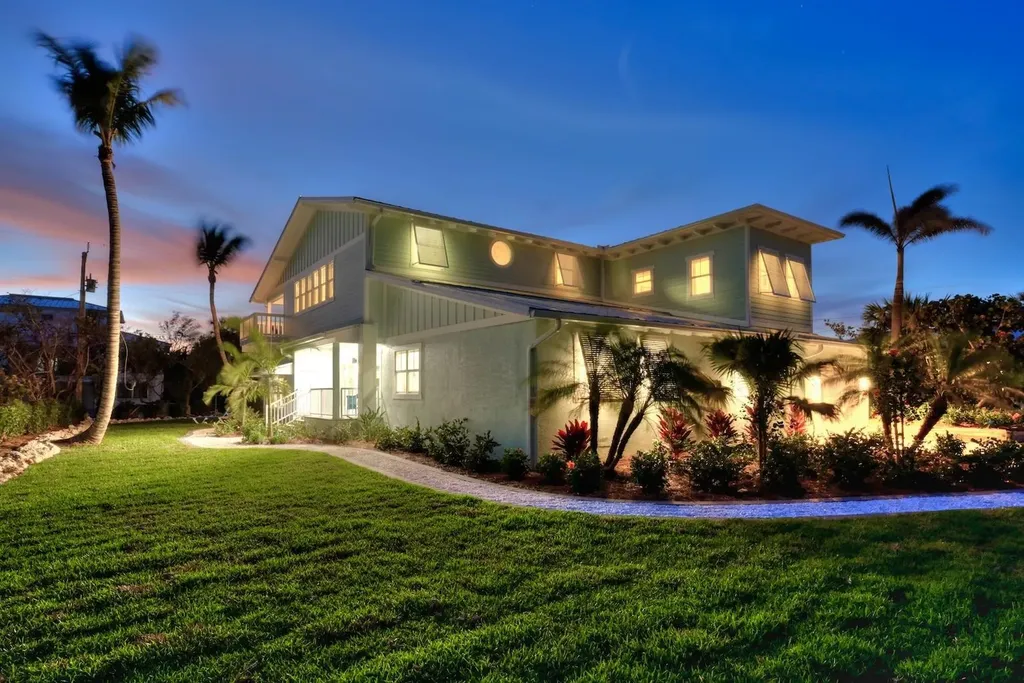 1163 Seagrape Lane Sanibel FL 33957-9999