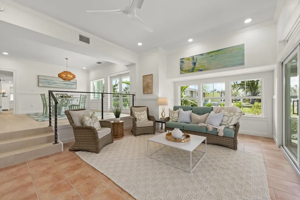 1163 Seagrape Lane Sanibel FL 33957-9999