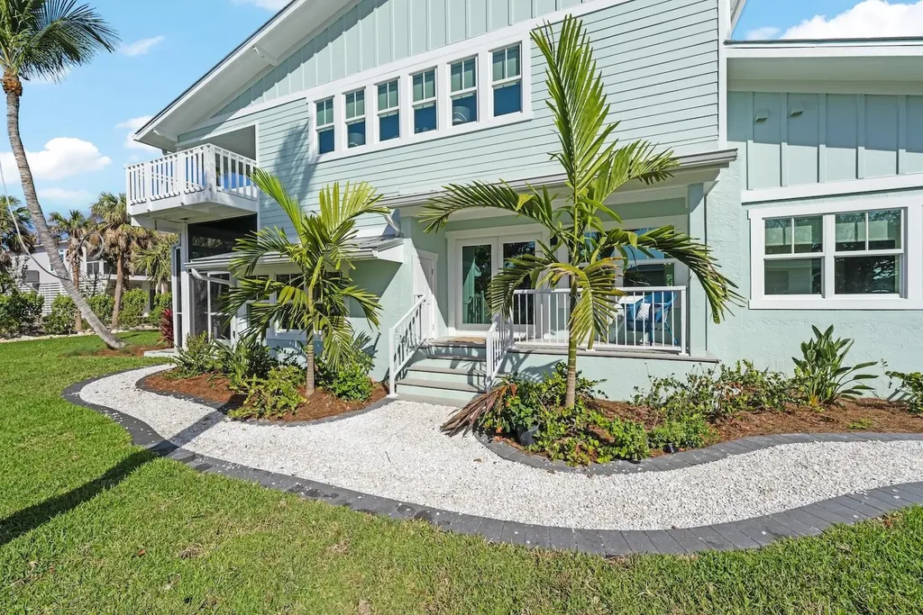 1163 Seagrape Lane Sanibel FL 33957-9999