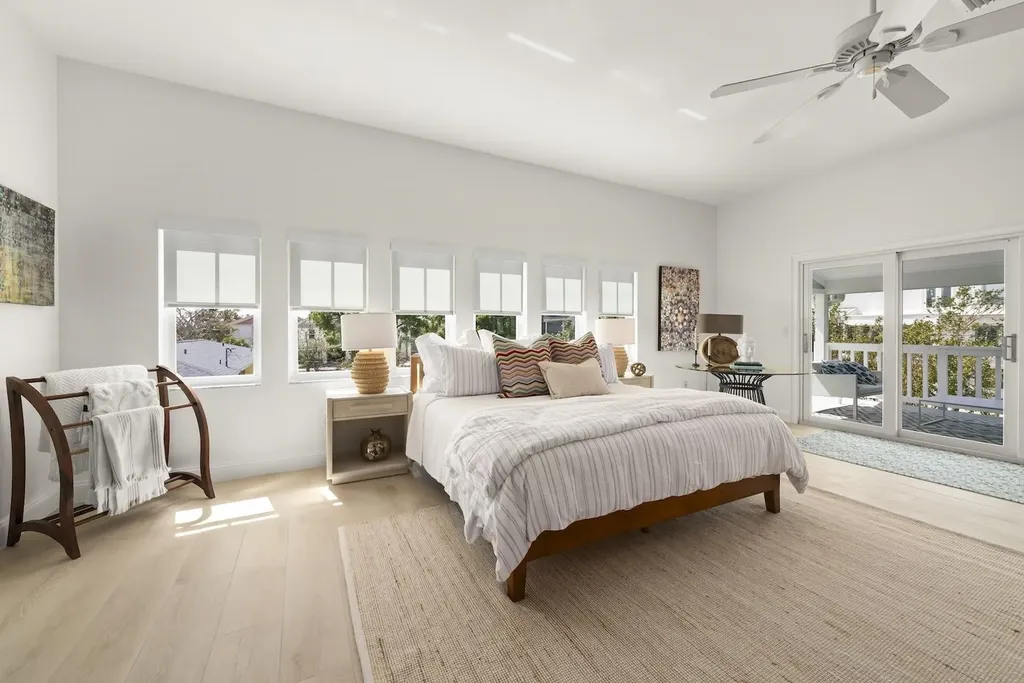 1163 Seagrape Lane Sanibel FL 33957-9999