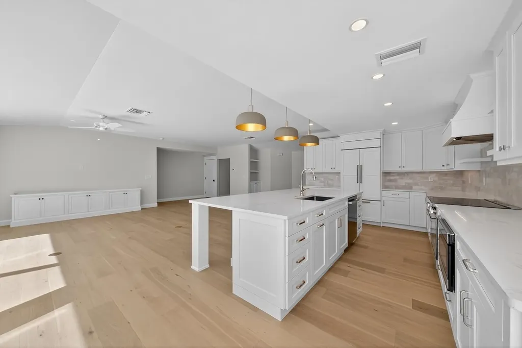 924 Kings Crown Drive Sanibel FL 33957