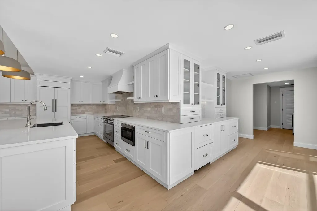 924 Kings Crown Drive Sanibel FL 33957