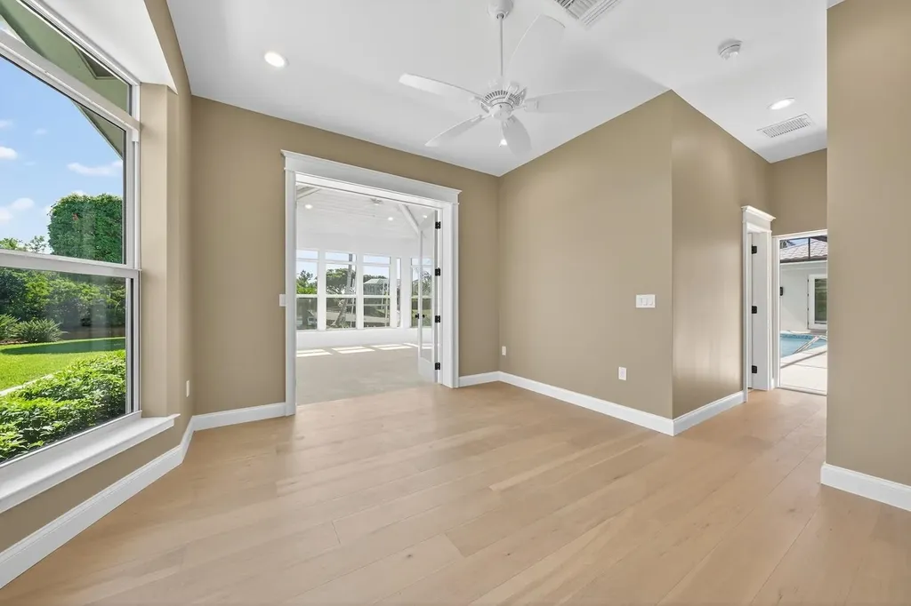 924 Kings Crown Drive Sanibel FL 33957