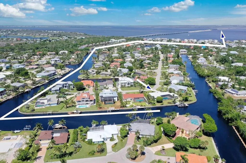 924 Kings Crown Drive Sanibel FL 33957