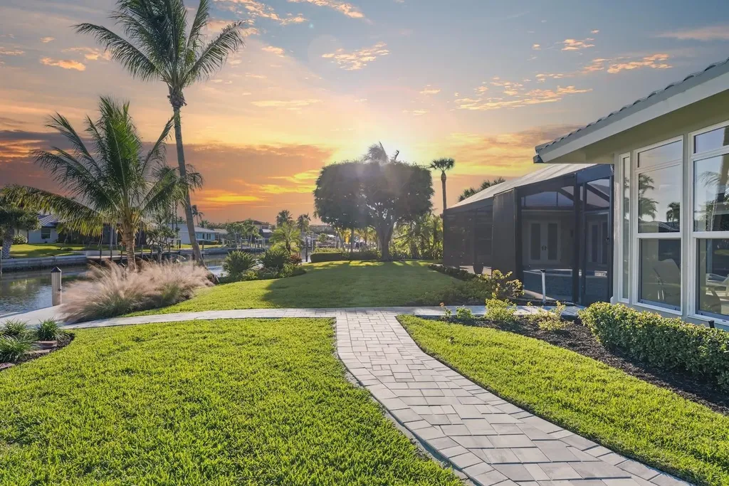 924 Kings Crown Drive Sanibel FL 33957