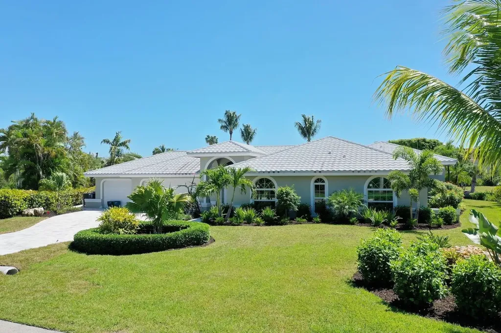 924 Kings Crown Drive Sanibel FL 33957