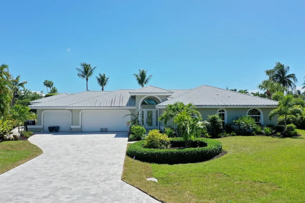 924 Kings Crown Drive Sanibel FL 33957