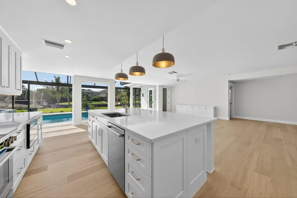 924 Kings Crown Drive Sanibel FL 33957