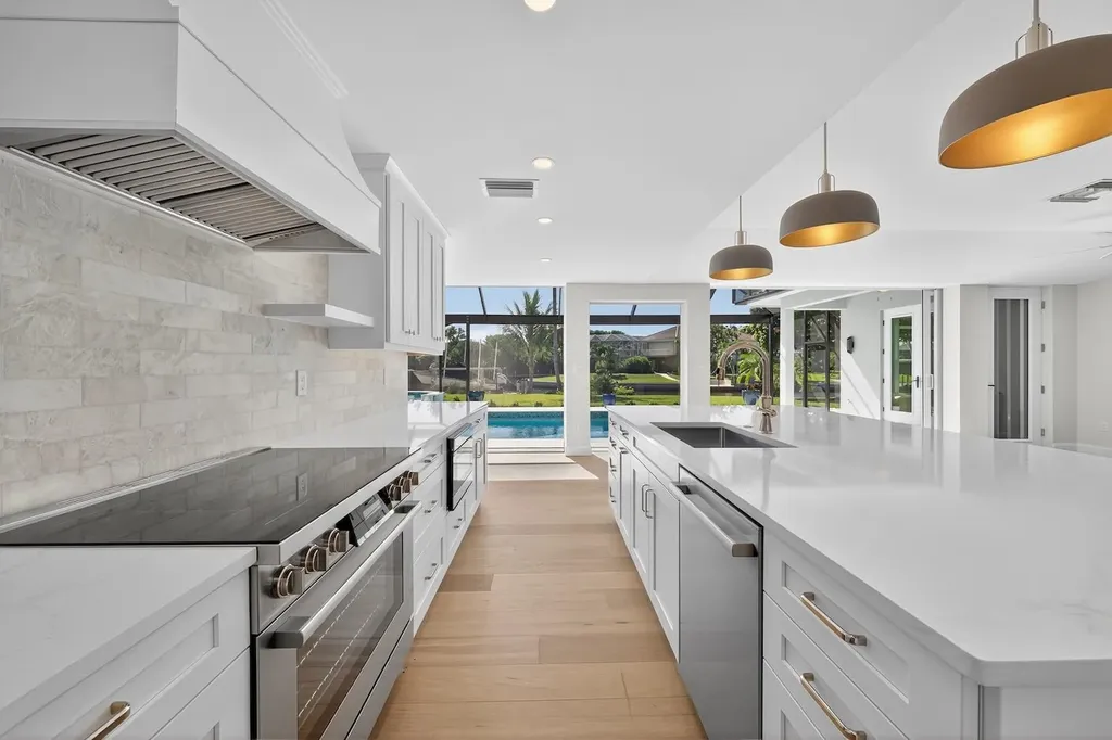 924 Kings Crown Drive Sanibel FL 33957