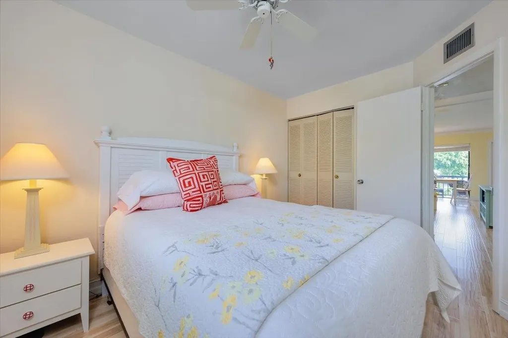 1250 Tennisplace Court Sanibel FL 33957