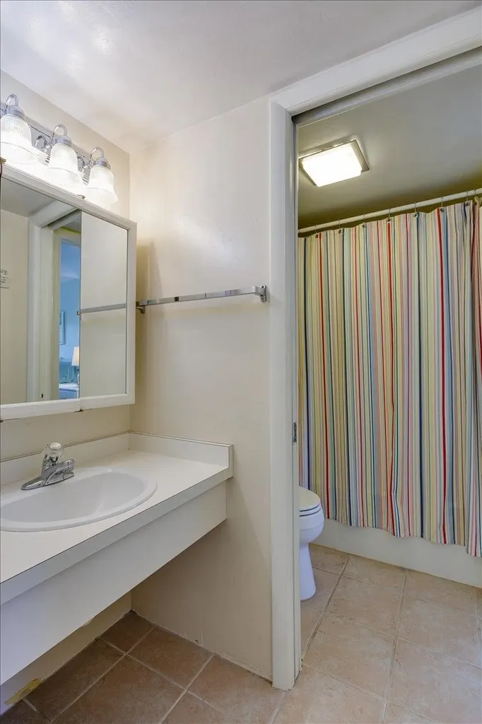 1250 Tennisplace Court Sanibel FL 33957