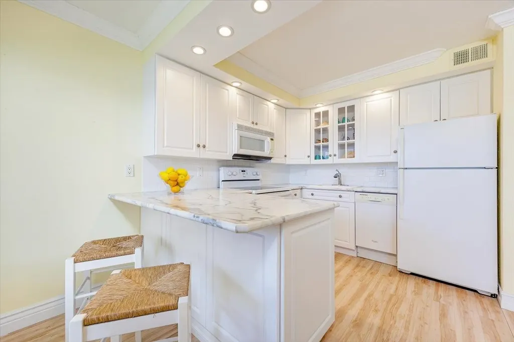 1250 Tennisplace Court Sanibel FL 33957