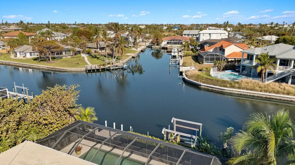 946 Whelk Drive Sanibel FL 33957