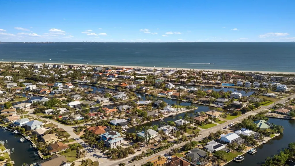 946 Whelk Drive Sanibel FL 33957