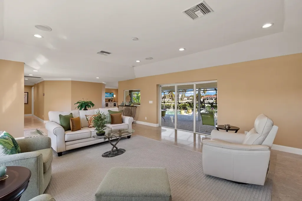 946 Whelk Drive Sanibel FL 33957